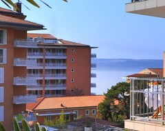 Socializing Mirna - LifeClass Hotels & Spa (Portorož, Slovenia)