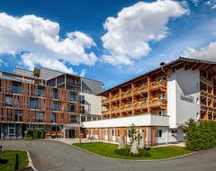 Hotelli Sentido Alpenhotel Kaiserfels (St. Johann in Tirol, Itävalta)