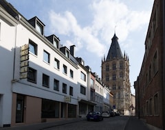 Khách sạn Bürgerhof Hotel (Cologne, Đức)