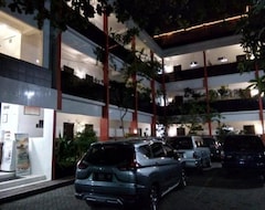 Khách sạn Hotel Surakarta (Tulungagung, Indonesia)