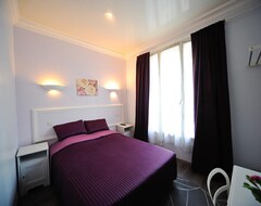 Hotel Andre Gill (Paris, France)