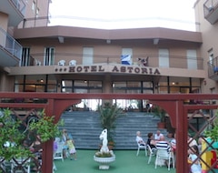 Hotel Astoria (Pésaro, İtalya)