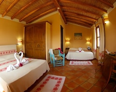Khách sạn Santa Maria Resort (Orosei, Ý)