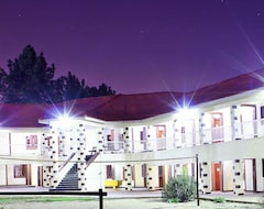 Hotel Kyalami Lodge (Midrand, South Africa)