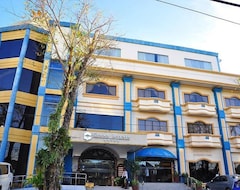Khách sạn Crown Royale Hotel (Balanga, Philippines)