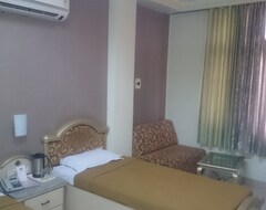 Hotel Venus international (Nagpur, India)