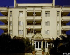 فندق A.Emreli Suite (ايفاليك, تركيا)