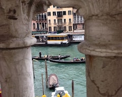 Toàn bộ căn nhà/căn hộ San Polo Canal View Apartments by Wonderful Italy (Venice, Ý)