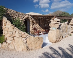 Hotel I Dammusi Di Borgo Cala Creta (Lampedusa, Italija)