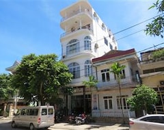 Hotelli Hotel Nam Long (Đồng Hới, Vietnam)