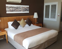 Hotel Pier Resort (Hervey Bay, Australia)
