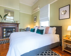Hotel 99 Kirkland Bed & Breakfast (Brisbane, Australia)