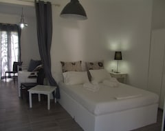 Aparthotel Avlomonas Beach (Livadi, Grecia)