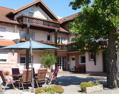 Hotelli Birnbaumhof - Hotel Pension Und Ferienwohnungen (Schwedelbach, Saksa)