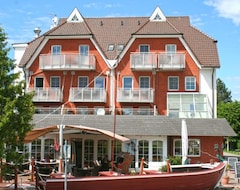 Khách sạn Hotel Boddenhus (Zingst, Đức)
