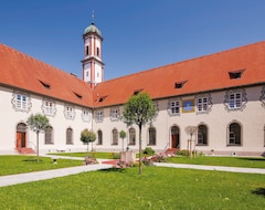Khách sạn KurOase im Kloster (Bad Woerishofen, Đức)
