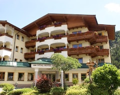 Hotelli Vitalhotel Berghof (Kirchdorf, Itävalta)