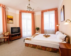 Hotel Irena (Lviv, Ucrania)