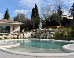 Hotel Nice Modern Villa With Pool, 20 Minutes From Montpellier (Guzargues, Francuska)