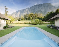 Hotel The Thatch House Boutique (Hermanus, South Africa)
