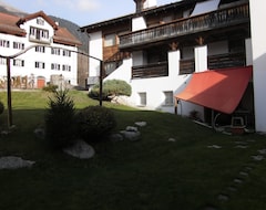 Hotel Casa-Job (Trun, Switzerland)