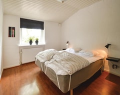 فندق 3 Bedroom Accommodation In Hejnsvig (بيلوند, الدنمارك)
