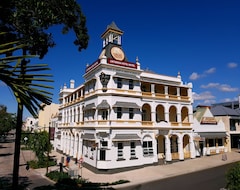 The Criterion Hotel / Motel (Rockhampton, Australia)