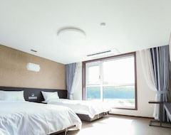 Khách sạn Hotel Jeju Stay (Seogwipo, Hàn Quốc)