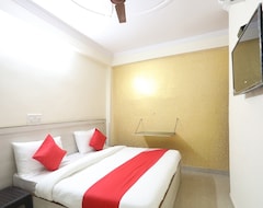 Hotel OYO 42694 Harsh Residency (Noida, Indija)