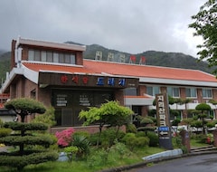 Hotel Jirisan Park Healing Pension (Gurye, Južna Koreja)