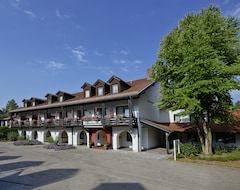 Khách sạn Hotel Summerhof (Bad Griesbach, Đức)