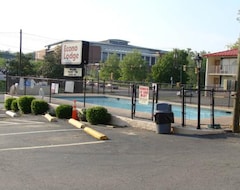 Otel Econo Lodge University Arena (Charlottesville, ABD)