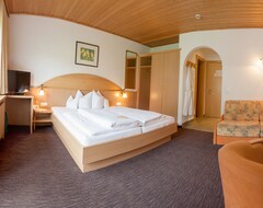 Khách sạn Hotel Forer (Ladis - Obladis, Áo)