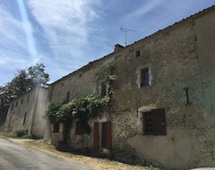 Khách sạn 13th Century Farmhouse With Private Pool (Roquebrune, Pháp)