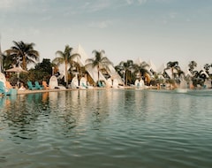 Hotel Pyramids in Florida (Fort Myers, USA)