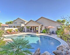 Koko talo/asunto New! 3br Phoenix Home W/private Pool & Water Feature (Phoenix, Amerikan Yhdysvallat)