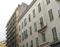 Khách sạn Des Flandres (Nice, Pháp)