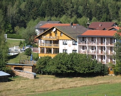 Khách sạn Ferien-Hotel Riesberghof (Lindberg, Đức)