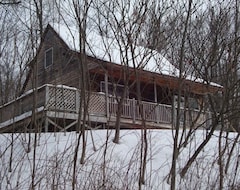 Toàn bộ căn nhà/căn hộ Quiet Cabin in NE PA near Elk Mountain/Easy Drive from Philly and New York City (New Milford, Hoa Kỳ)