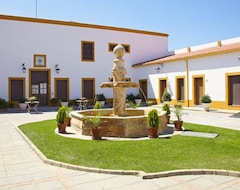 Hotel Bodega El Moral (Ribera del Fresno, İspanya)