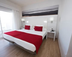 Hotel Aequora Lanzarote Suites (sentido S) (Puerto del Carmen, España)