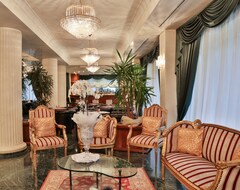 Khách sạn Sure Hotel By Best Western Globus (Milano Marittima, Ý)