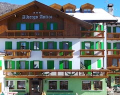 Khách sạn Albergo Antico (Predazzo, Ý)