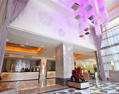 Khách sạn Hotel Monarch Skyline (Luzhu  Township, Taiwan)