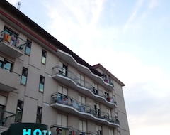 Khách sạn Harrys (Lido di Jesolo, Ý)