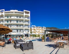 Хотел Hotel John & George (Толо, Гърция)