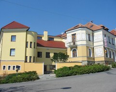 Hotel U Brány (Uherský Brod, Česká republika)