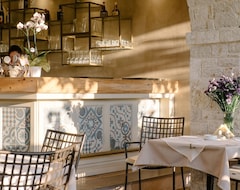 Hotel Sebastian's Family Taverna & Accommodation (Sinarades, Görögország)