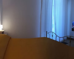 Bed & Breakfast I Pupi (Aci Castello, Ý)