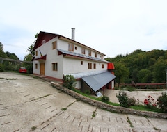 Nhà trọ Tara (Focsani, Romania)